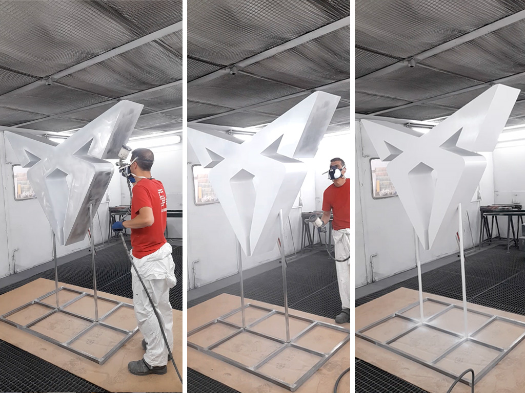 Proceso lacado en blanco de la marca CUPRA para el Primavera Sound 2024 fabricado ESSA PUNT