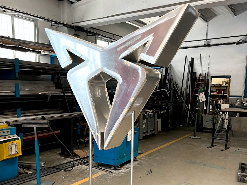 Pulido marca CUPRA para el Primavera Sound 2024 fabricado por ESSA PUNT