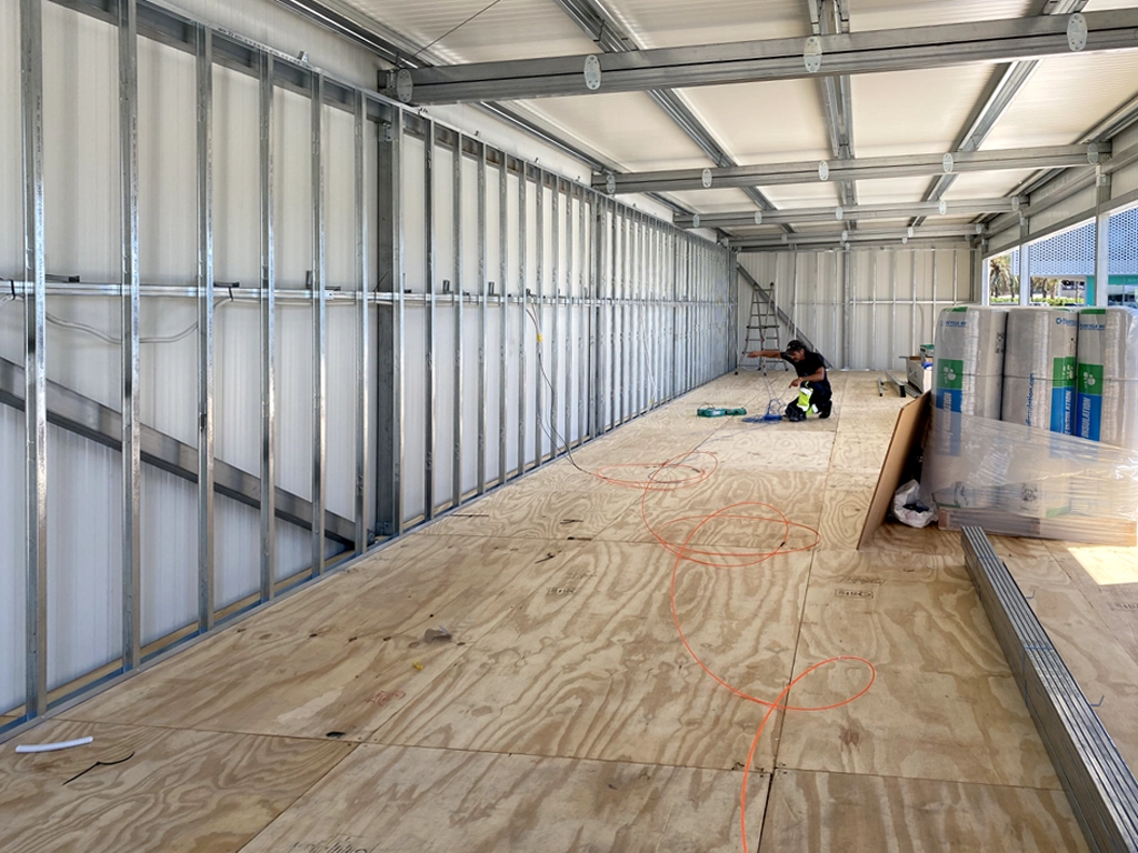 Instalación del sistema eléctrico del Pop Up en la Copa América 2024 proyecto ESSA PUNT