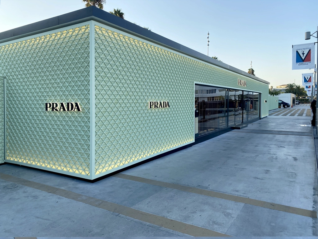 Vista del Pop Up de PRADA en la Copa América 2024 proyecto ESSA PUNT