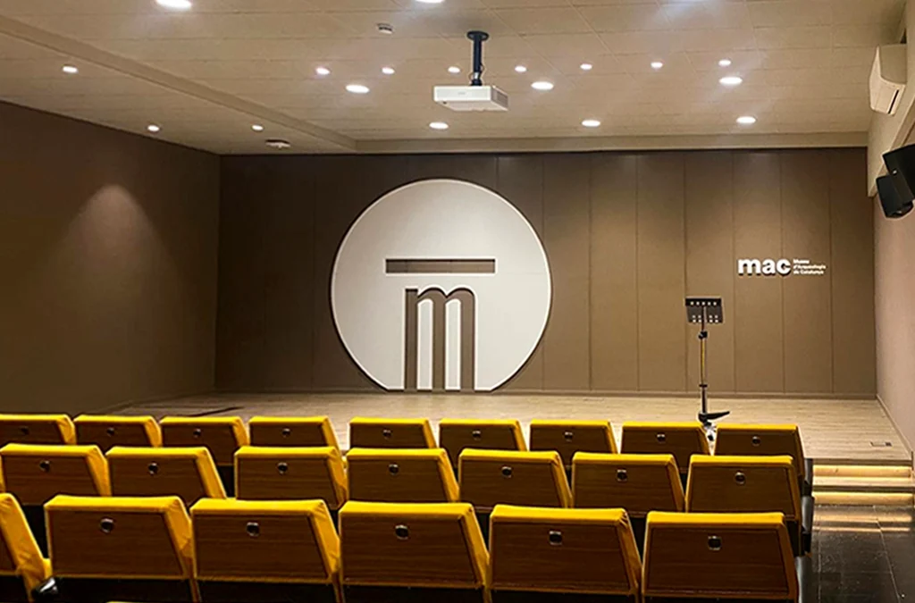 Rotulación modular y personalizada para el Museu Arqueológic de Catalunya