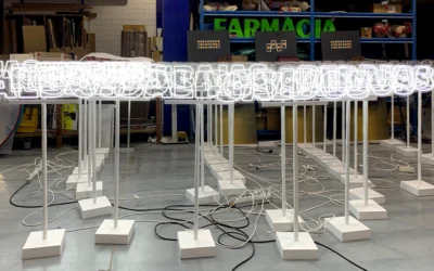Displays Neon Flex Personalizados para Retail, impacto visual que impulsa tus ventas