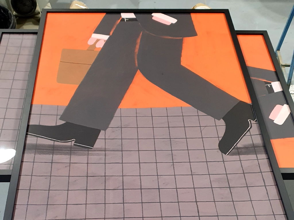 Ilustraciones en impresión digital listas para embalar en la fábrica de ESSA PUNT