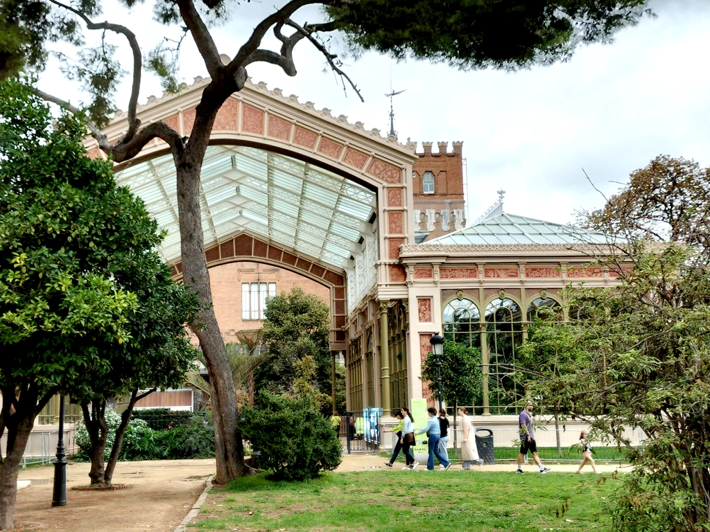Quiosco Hivernacle Parc de la Ciutadella ornamentación Modernista fabricación y montaje ESSA PUNT