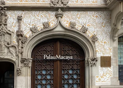 Señalética institucional en Palau Macaya – Fundación Bancaria la Caixa