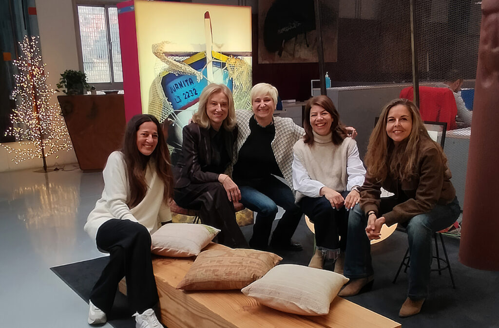 8M en ESSA PUNT, gracias a las mujeres que mueven el engranaje desde oficina