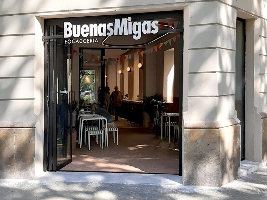 Rótulo exterior letras corpóreas Buenas Migas proyecto ESSA PUNT